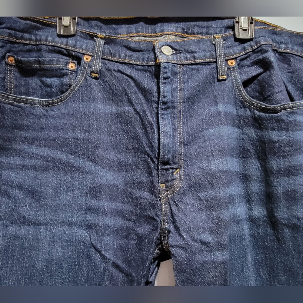 Levi's Men's Indigo Relaxed Jeans - Picture 4 of 5